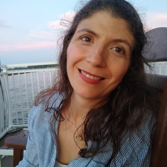 Meet your Posher, Katherine - Picture 1 of 1